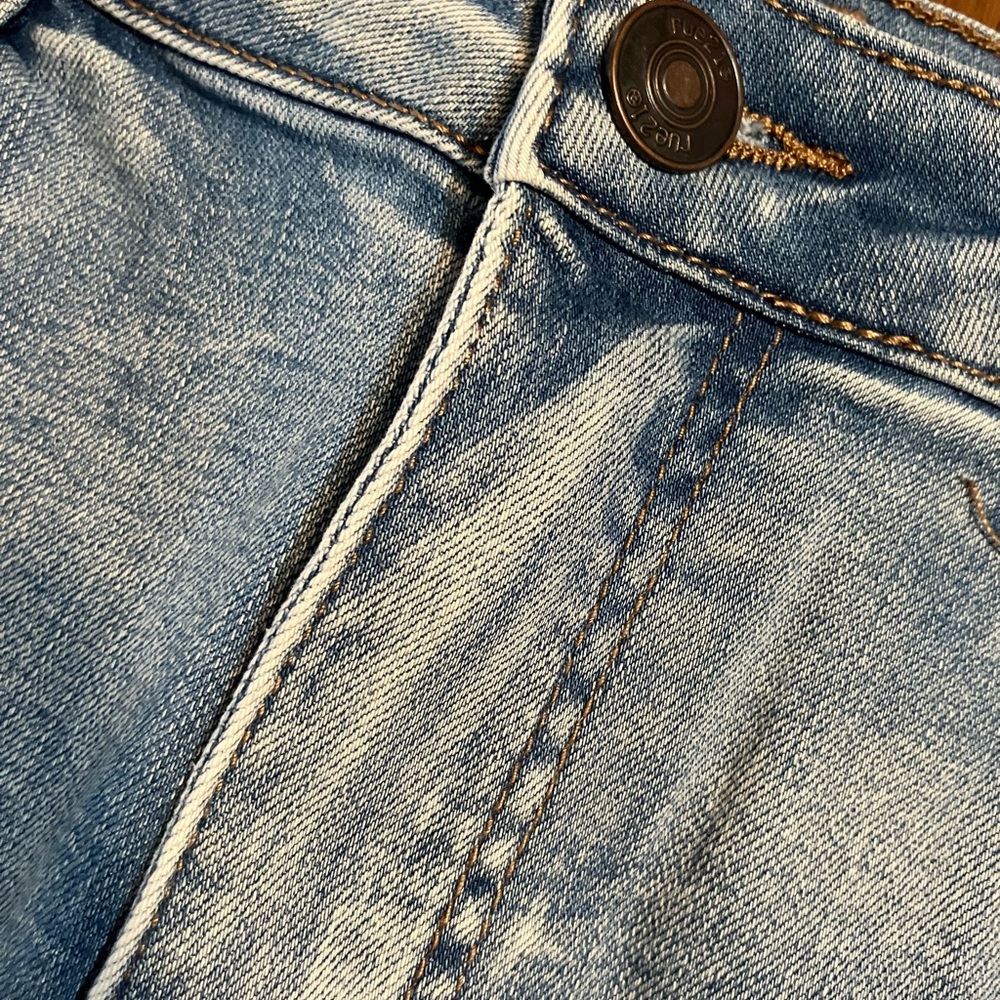Rue 21 Distressed Denim Skirt SZ L - Picture 2 of 7
